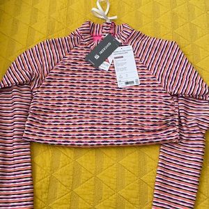 NWT Athleta crop rash guard
